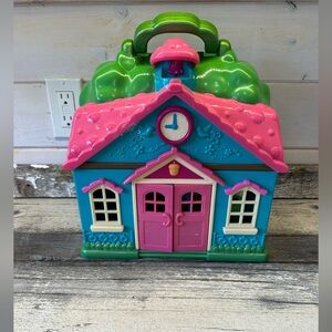 Li’l Woodzeez | Pink Country Playhouse/School